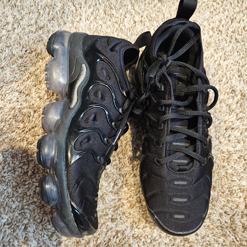 Nike Black Athletic Shoes